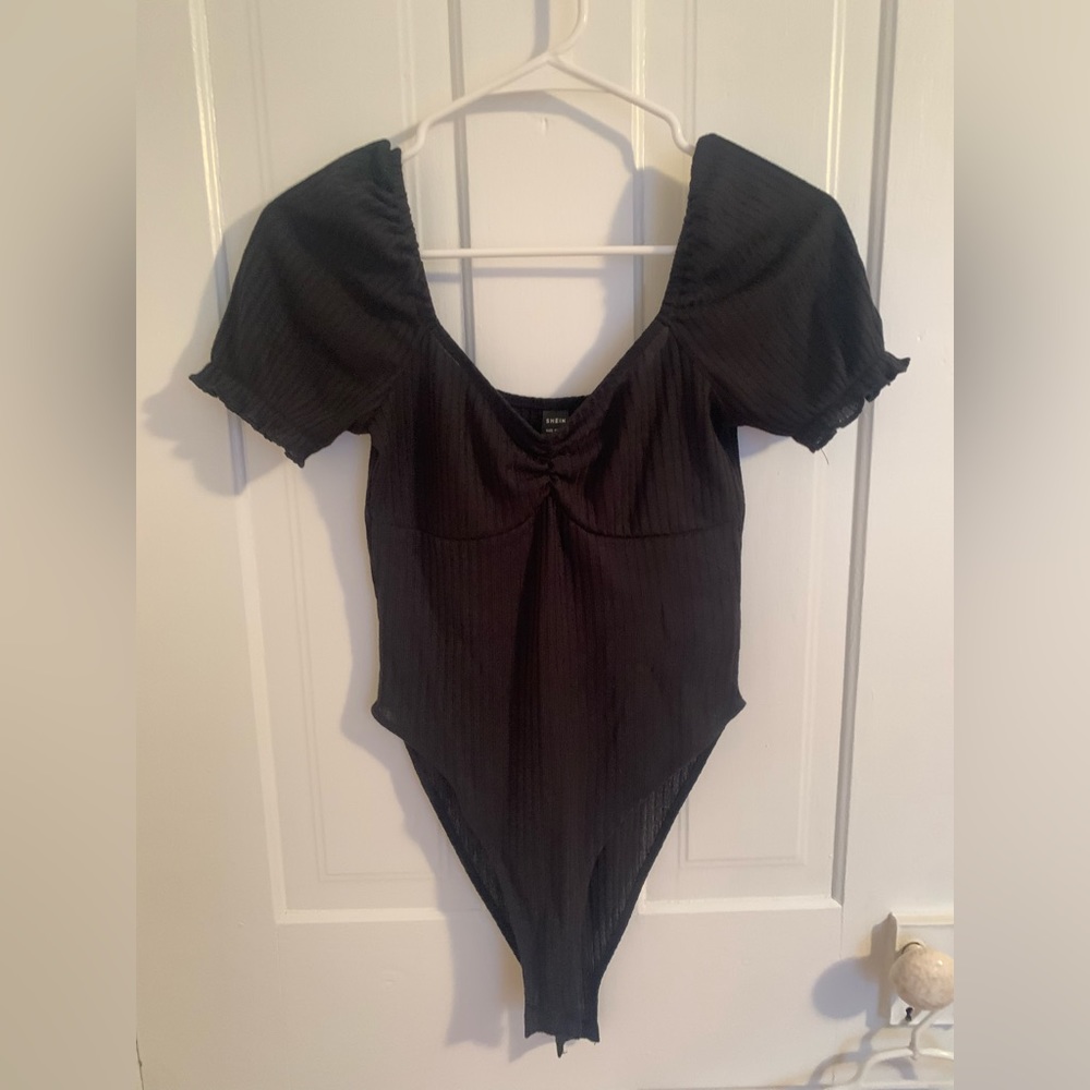 SHEIN Sweetheart Neck Black Bodysuit
